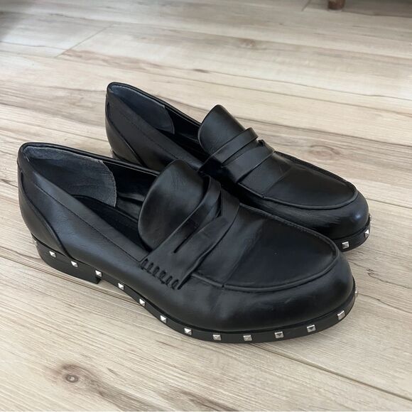 Charles David Black faux leather loafers with studs Size 7.5 - Picture 1 of 6
